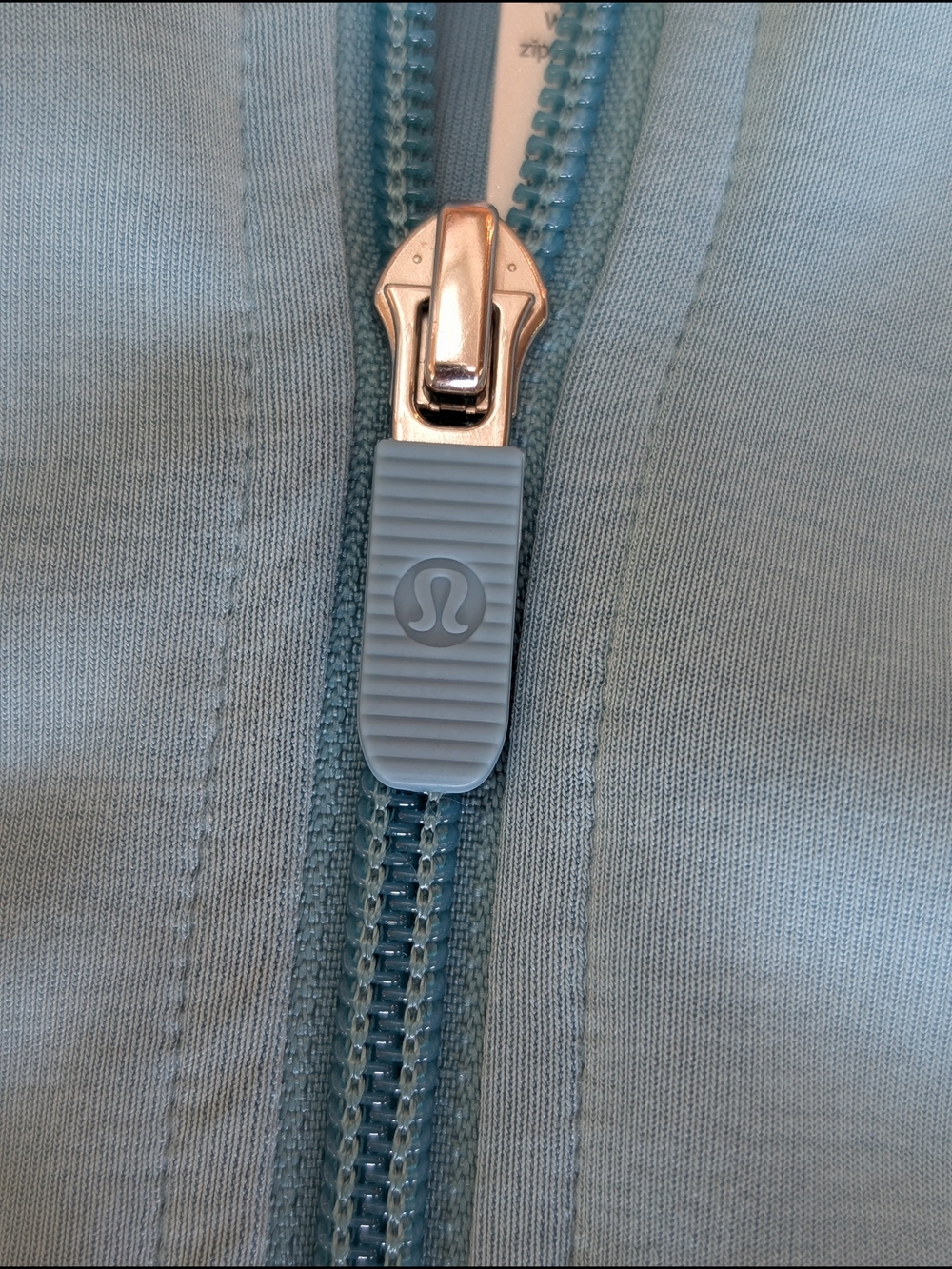 Lululemon NWT Women's 4 Softstreme Full Zip Hoodie - Picture 4 of 5